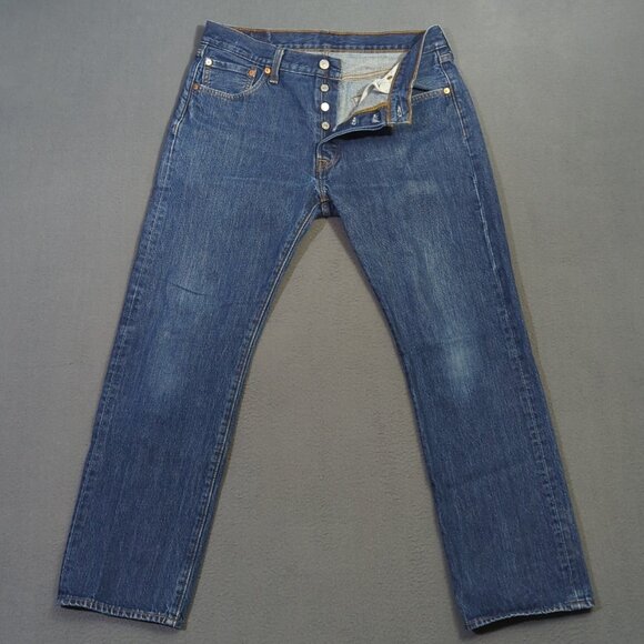 Levi's Jeans Men's 33x30 Fits 32x28 Blue 501 Straight Button Fly Classic Fit - Picture 1 of 12